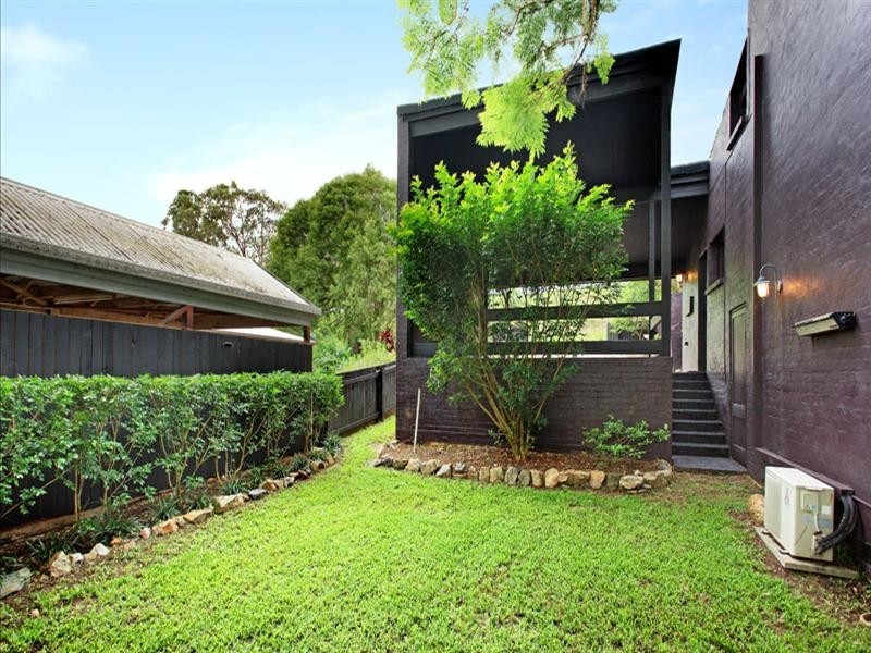 63 Twilight Street, Kenmore QLD 4069