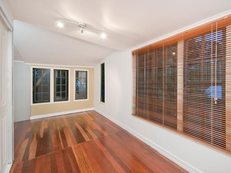 7 Carlyle Street, Red Hill QLD 4059