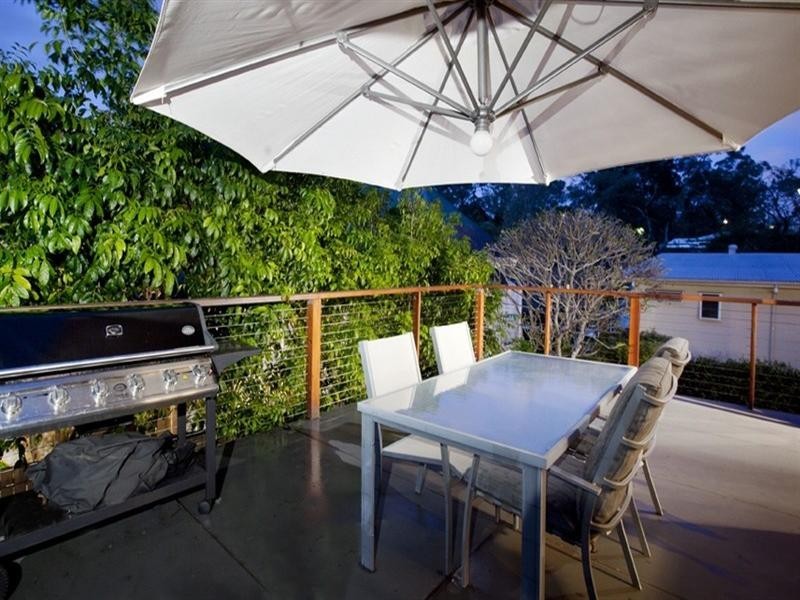 90 Gerler Street, Bardon QLD 4065