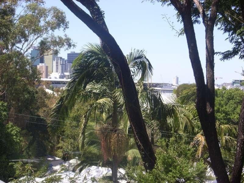 2/302 Given Terrace, Paddington QLD 4064