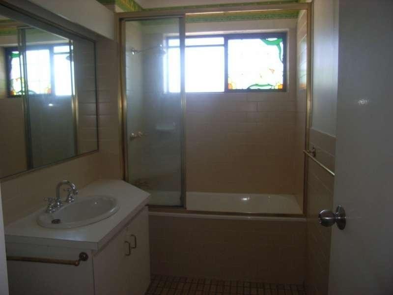 2/302 Given Terrace, Paddington QLD 4064