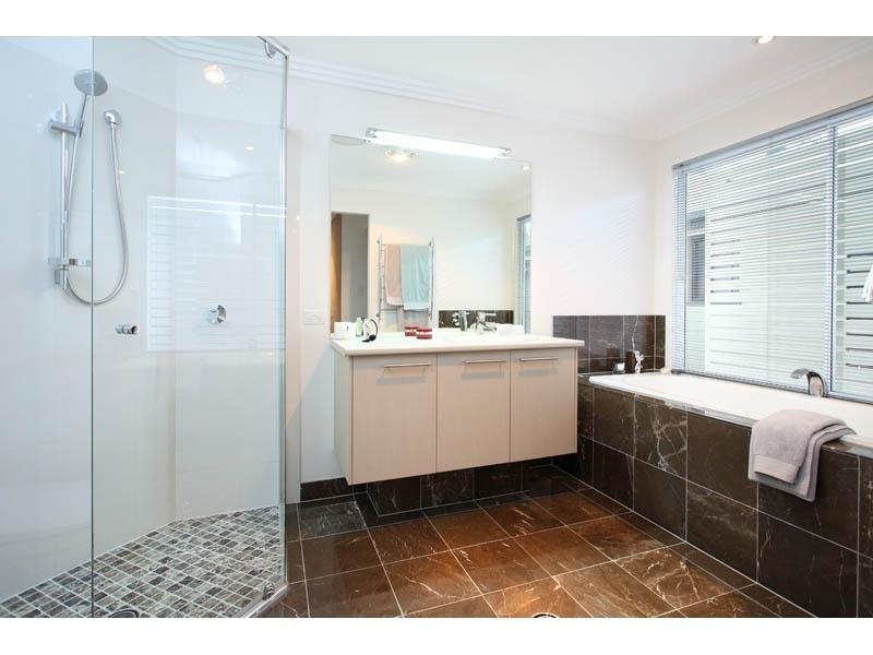 29 Brydon Street, Highgate Hill QLD 4101
