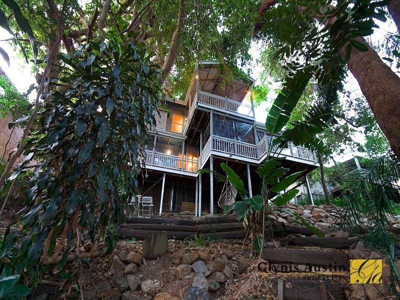 120 Simpsons Road, Bardon QLD 4065