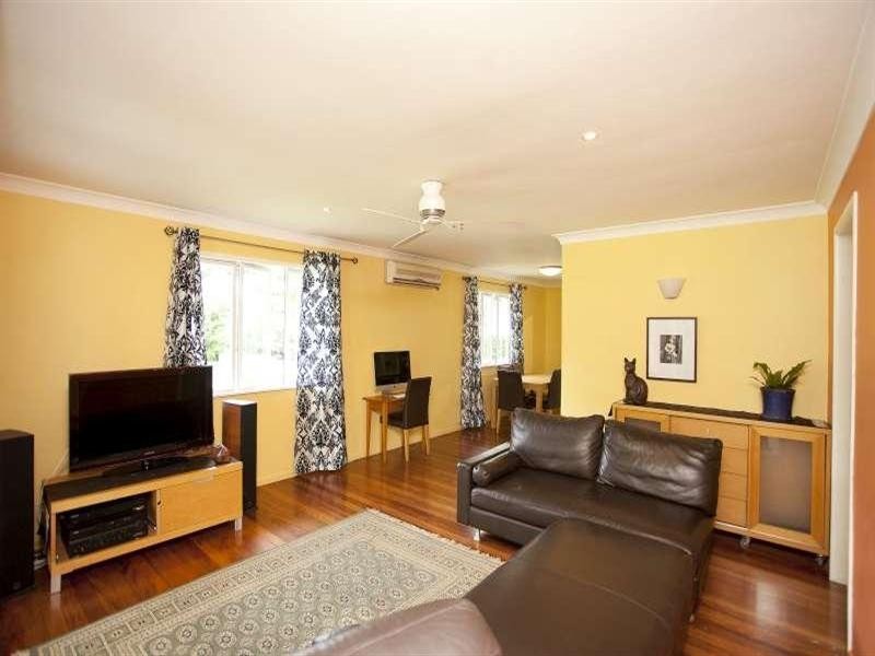 27 Bathurst Street, Red Hill QLD 4059