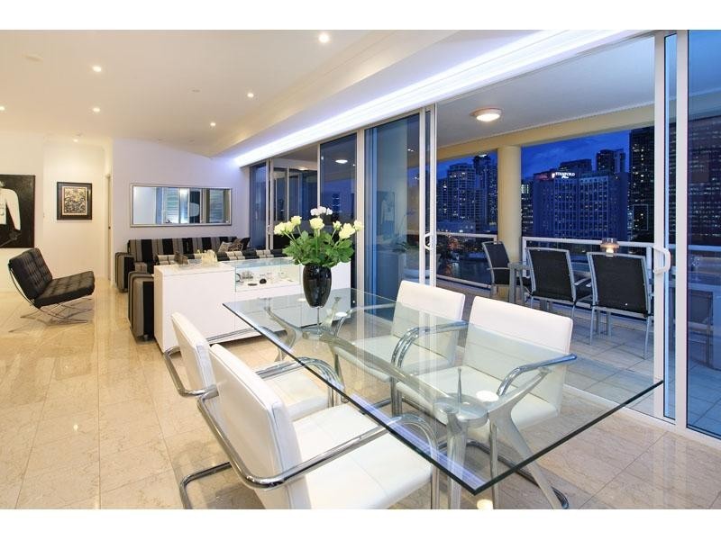 21 Pixley Street, Kangaroo Point QLD 4169