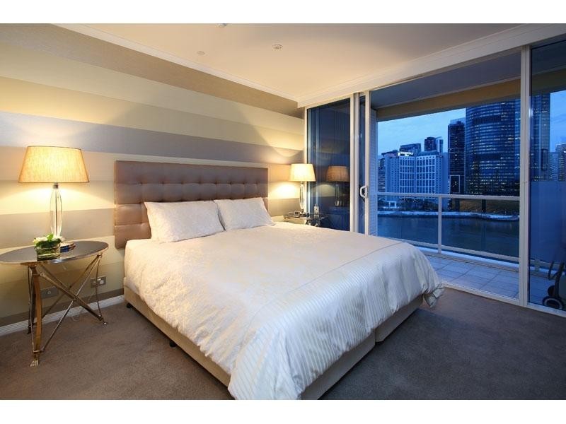 21 Pixley Street, Kangaroo Point QLD 4169