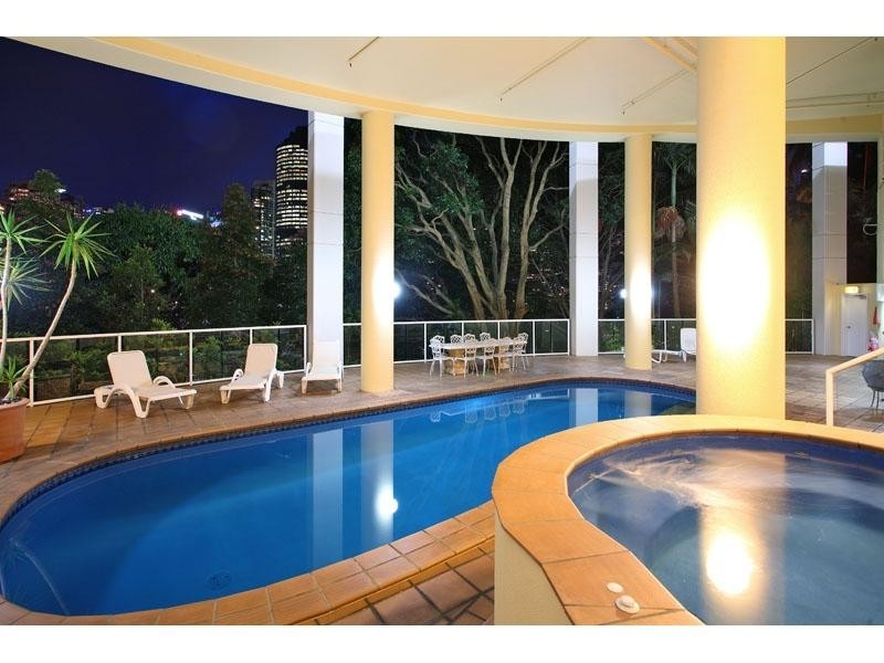 21 Pixley Street, Kangaroo Point QLD 4169
