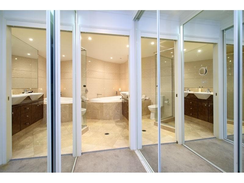 21 Pixley Street, Kangaroo Point QLD 4169