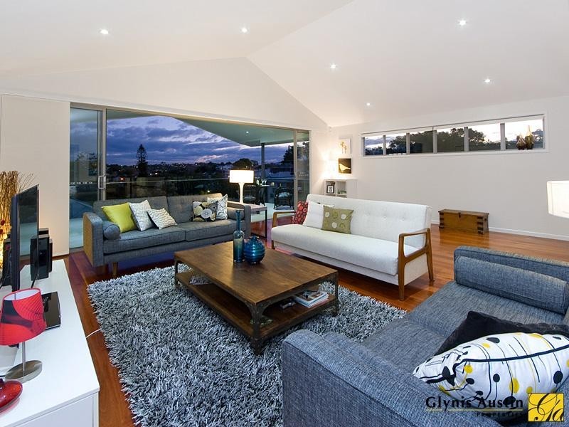 44 Constitution Road, Windsor QLD 4030