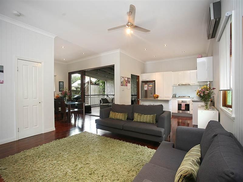 62 Siemon Street, Auchenflower QLD 4066