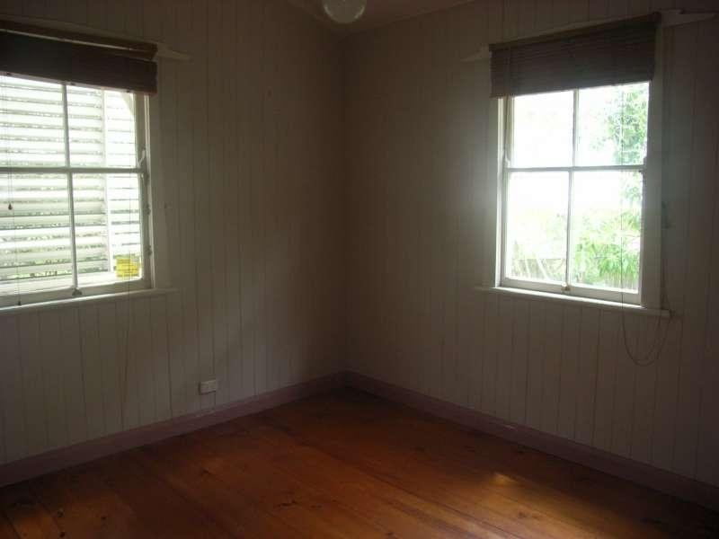 1 Corona Avenue, Ashgrove QLD 4060