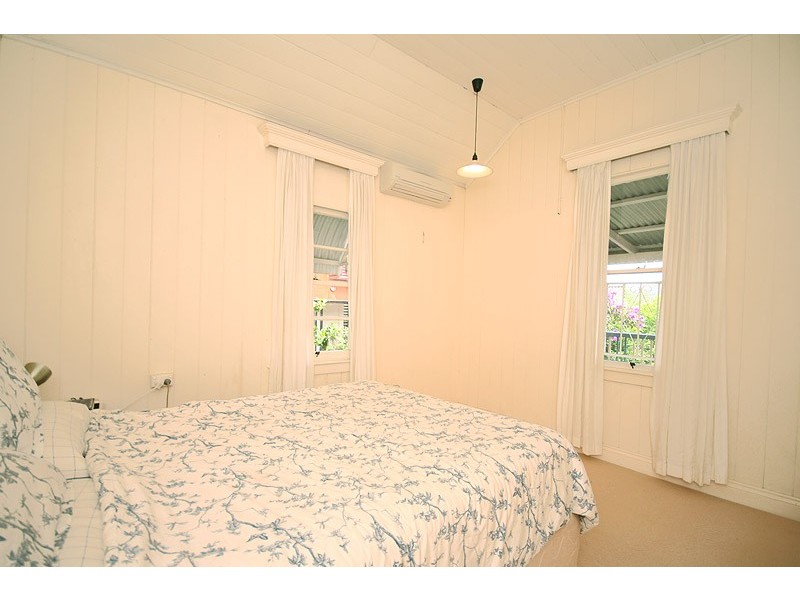 177 Empress Terrace, Bardon QLD 4065
