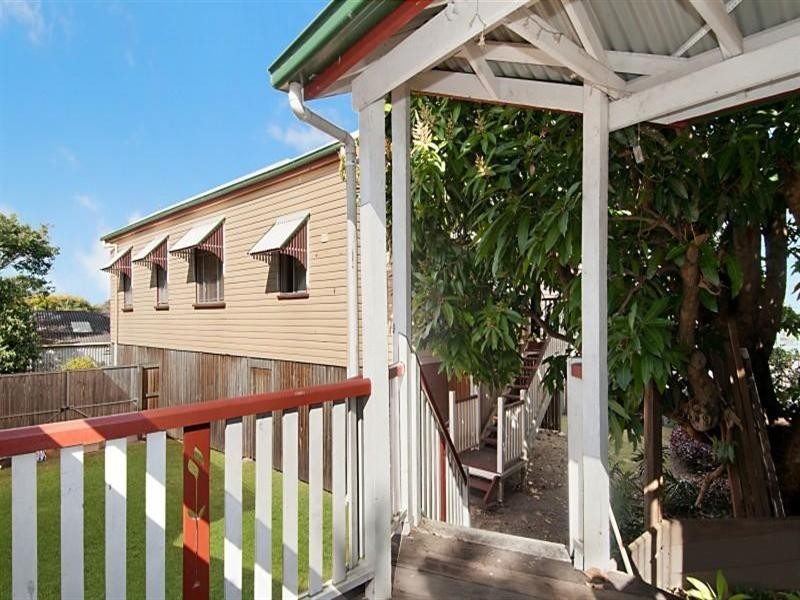 23 Enoggera Road, Newmarket QLD 4051