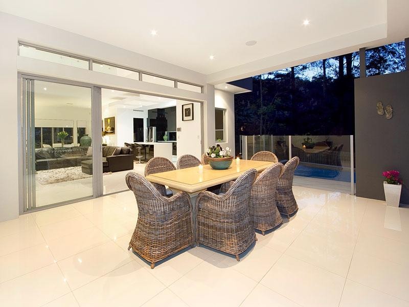 345 Simpsons Road, Bardon QLD 4065