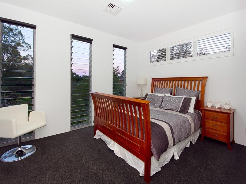 345 Simpsons Road, Bardon QLD 4065