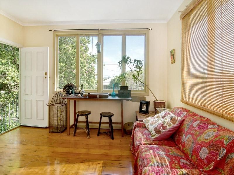 16 Sixth Avenue, Windsor QLD 4030