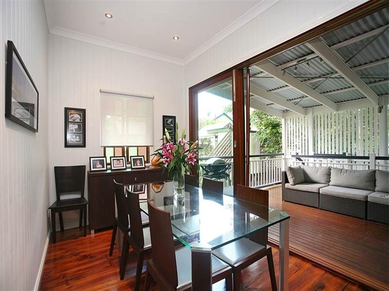 62 Siemon Street, Auchenflower QLD 4066
