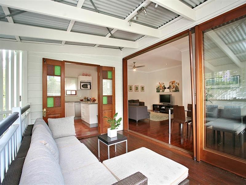 62 Siemon Street, Auchenflower QLD 4066