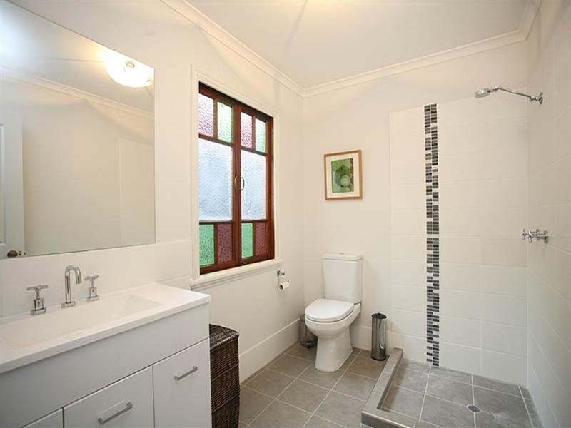 62 Siemon Street, Auchenflower QLD 4066