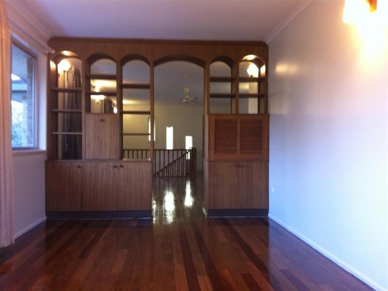 1 Arkin Street, The Gap QLD 4061