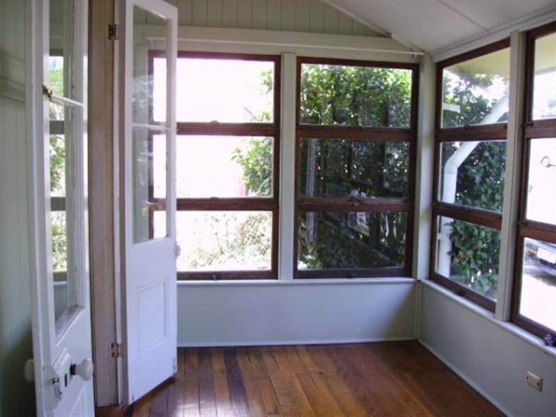 9 Shaw Street, Auchenflower QLD 4066