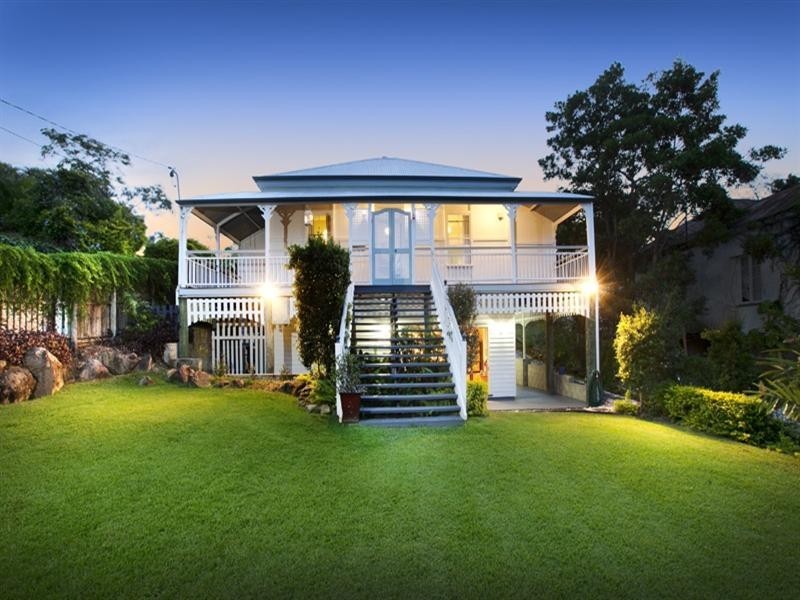 21 Moore Street, Milton QLD 4064