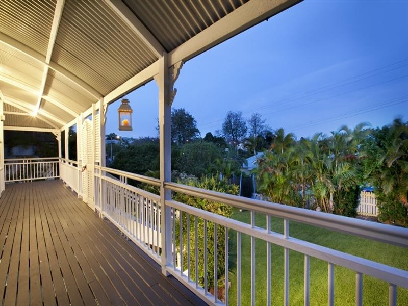 21 Moore Street, Milton QLD 4064