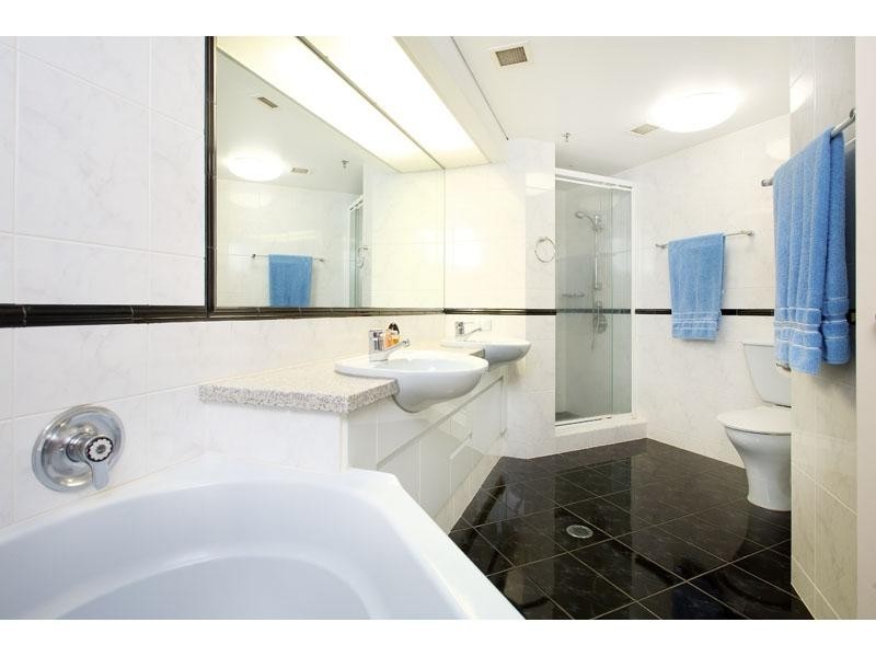 42 Ferry Street, Kangaroo Point QLD 4169