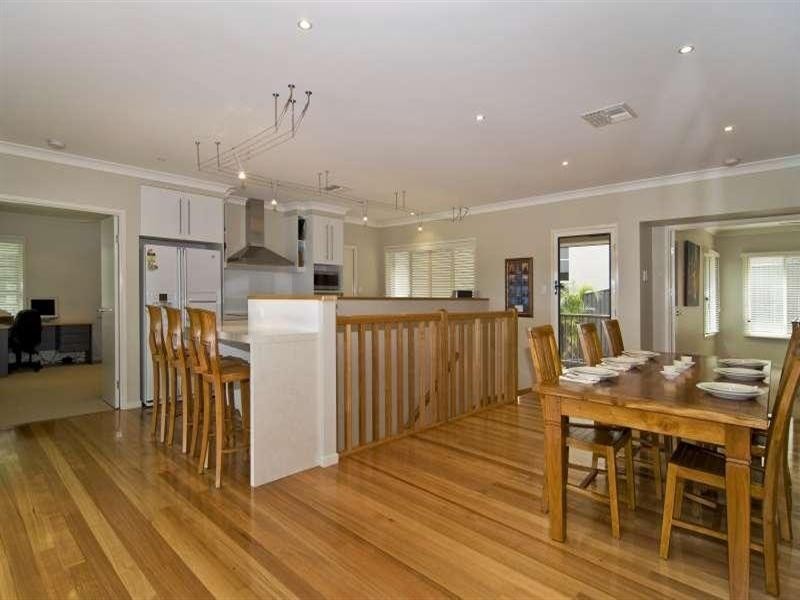 3 Stonehawke Place, The Gap QLD 4061