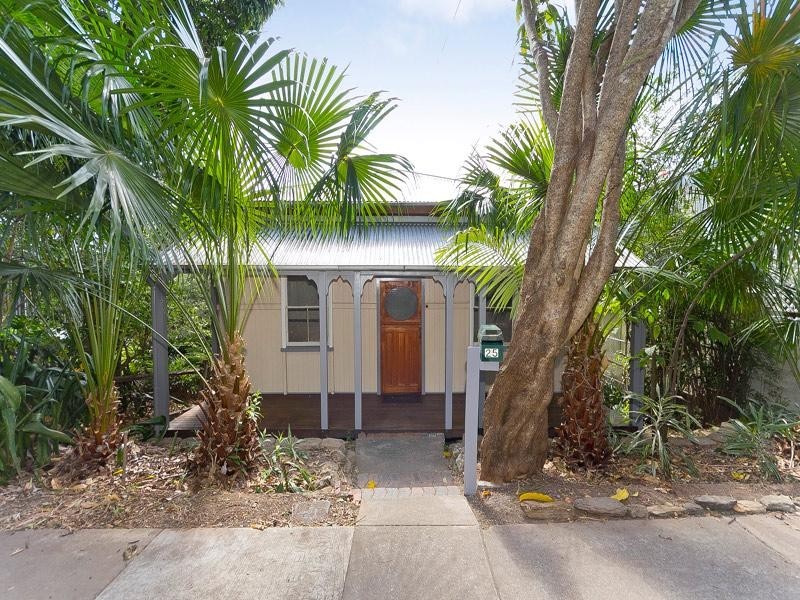 25 Zig Zag Street, Red Hill QLD 4059