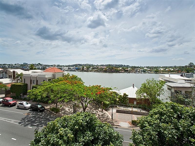 325/64 Macquarie Street, Teneriffe QLD 4005