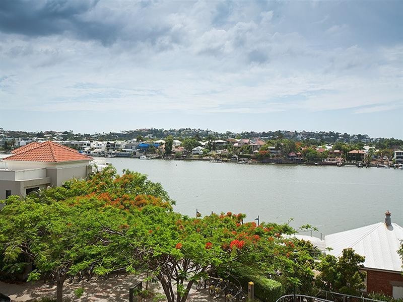 325/64 Macquarie Street, Teneriffe QLD 4005