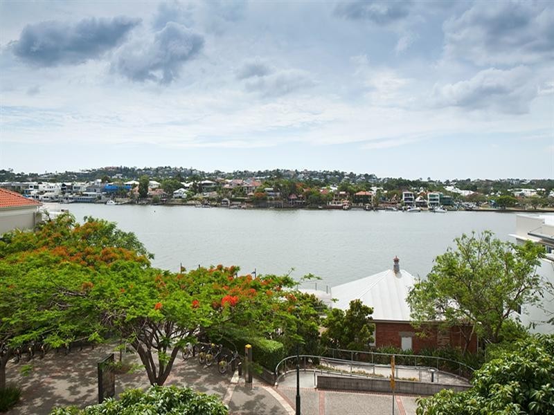 325/64 Macquarie Street, Teneriffe QLD 4005