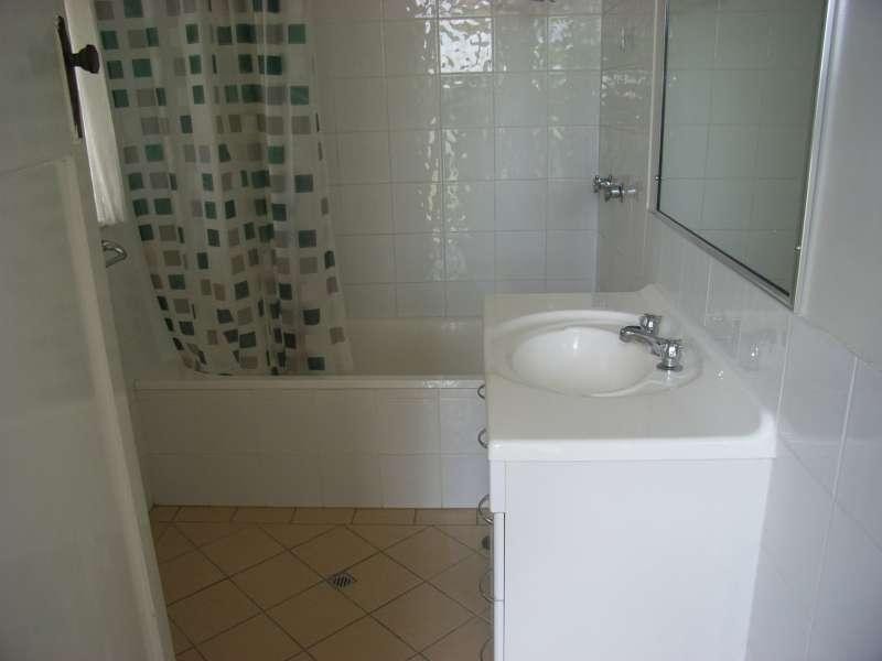 1/100 MAREEBA Road, Ashgrove QLD 4060