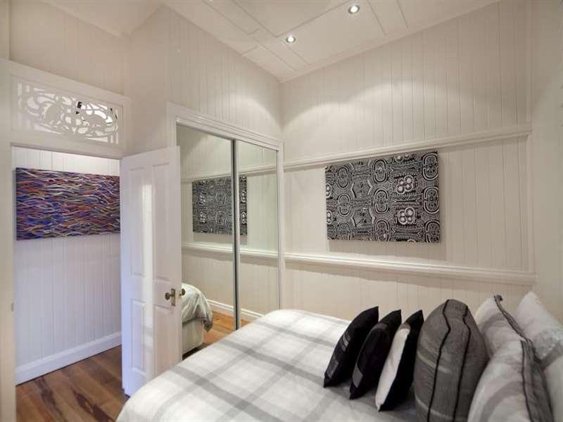 15 Dyne Street, Red Hill QLD 4059