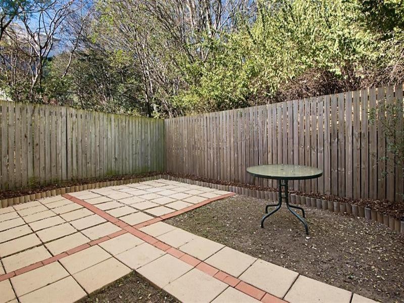 4/6 Lemnos Street, Red Hill QLD 4059