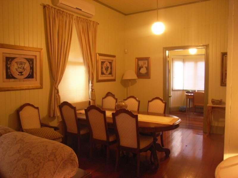 56 Kennigo Street, Spring Hill QLD 4000