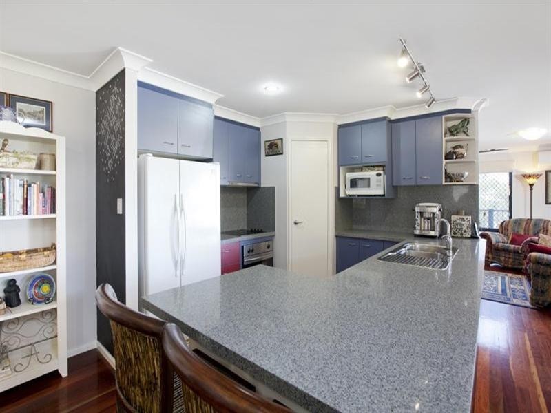 5 Woodgate Court, Ferny Hills QLD 4055