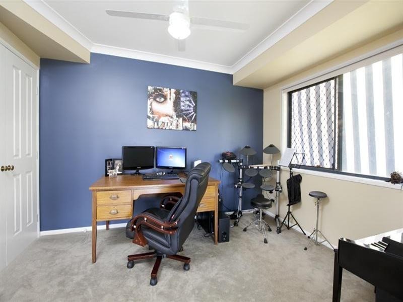 5 Woodgate Court, Ferny Hills QLD 4055