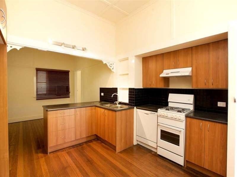 27 Raleigh Street, Ashgrove QLD 4060