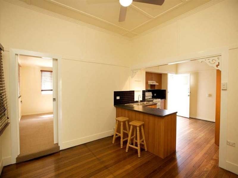 27 Raleigh Street, Ashgrove QLD 4060