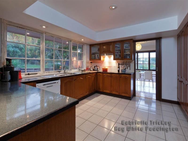 23 Mirbelia Street, Kenmore Hills QLD 4069