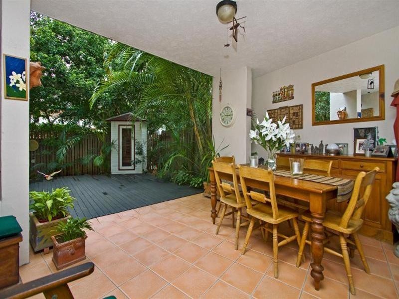 1/10 Oxlade Drive, New Farm QLD 4005