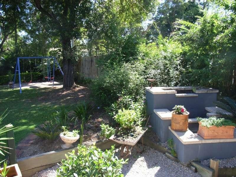 72 Mar Street, Holland Park QLD 4121