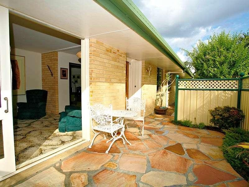 1 Edale Street, Kenmore QLD 4069