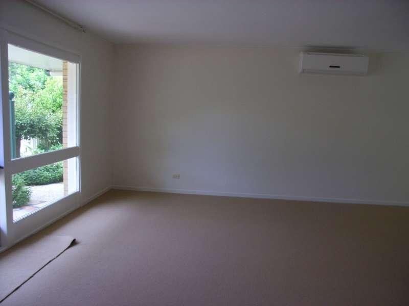 1 Edale Street, Kenmore QLD 4069