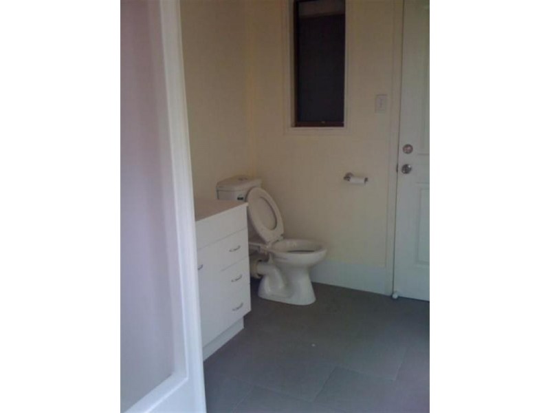 16 Durham Street, St Lucia QLD 4067