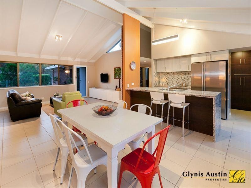 272 Russell Terrace, Indooroopilly QLD 4068