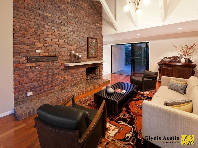 272 Russell Terrace, Indooroopilly QLD 4068