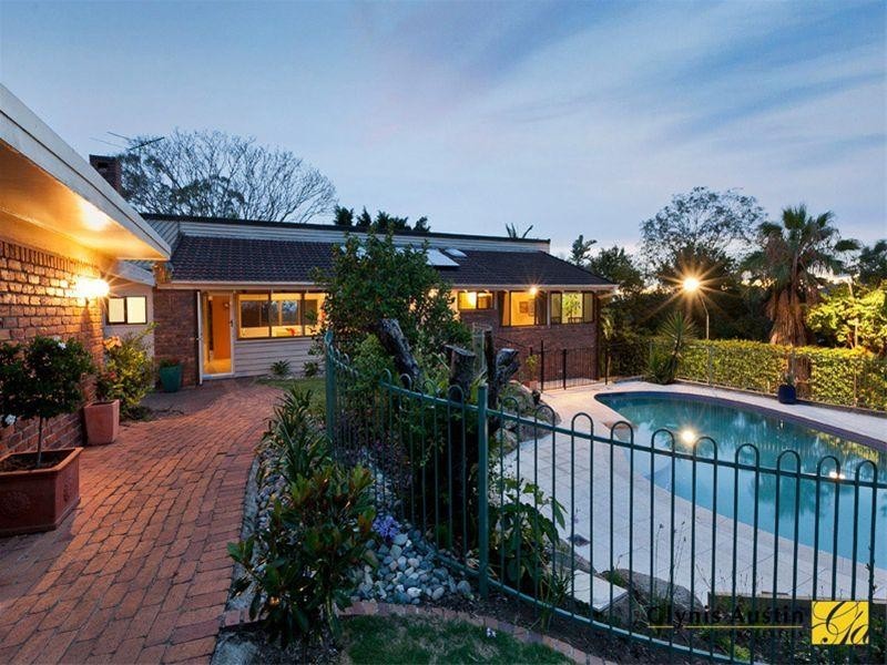 272 Russell Terrace, Indooroopilly QLD 4068